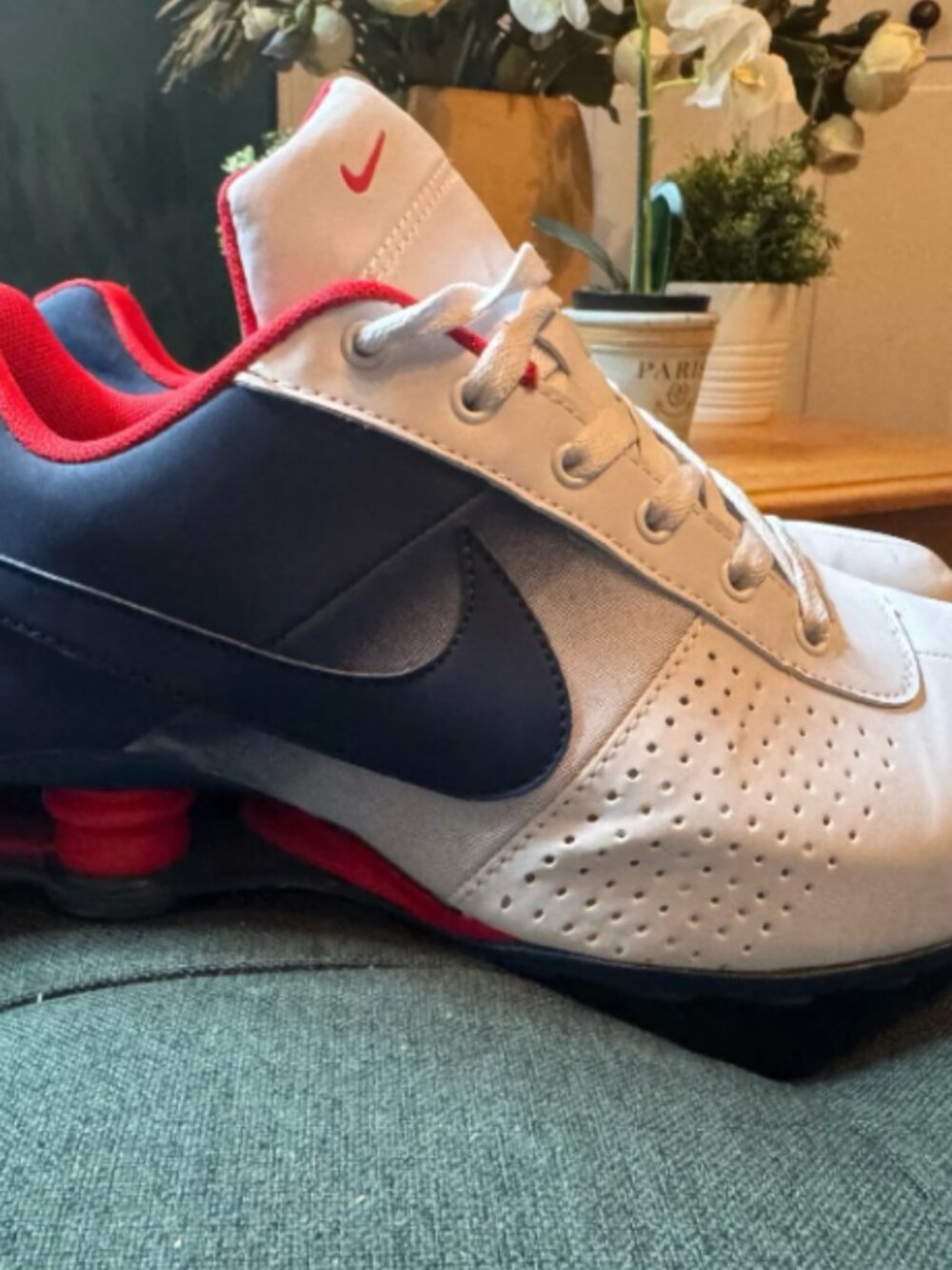 Nike Shox Menโs White and Navy Athletic Shoes with Red Accents